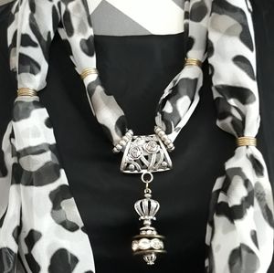 JEWELRY SCARF